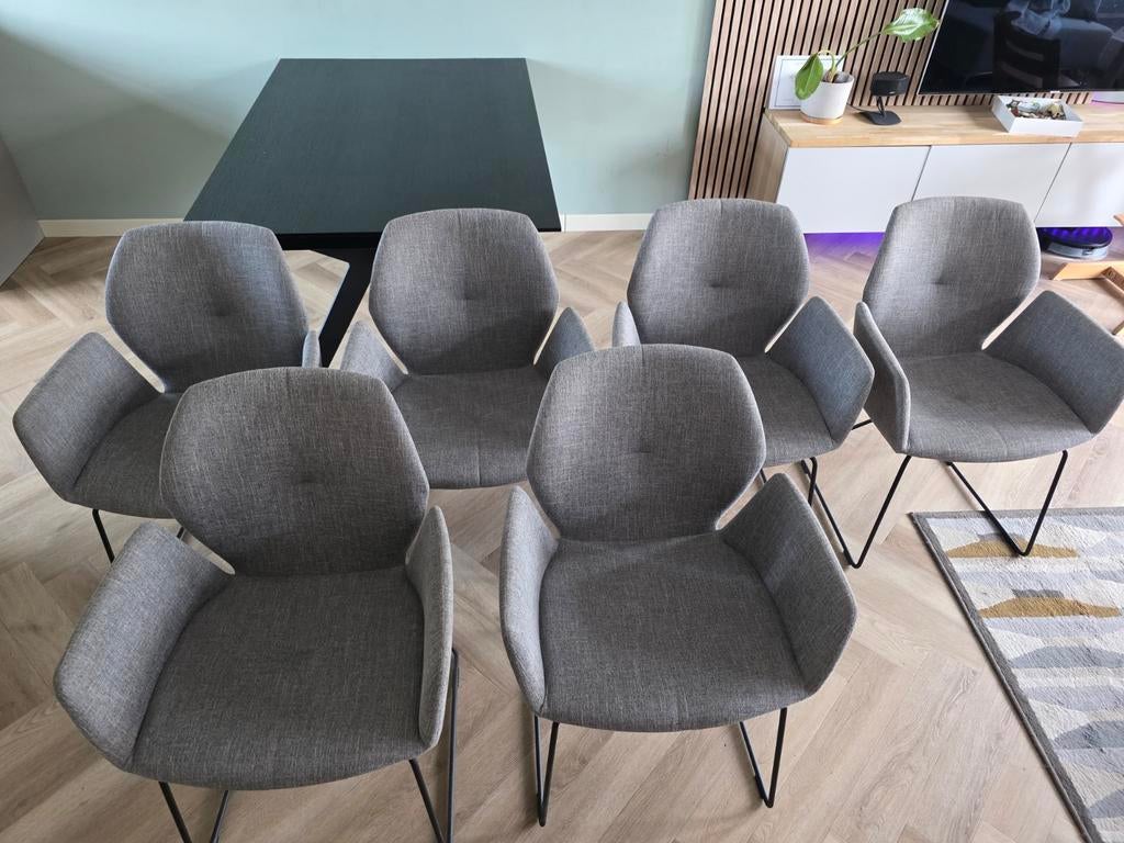 6x Goossens Manzini eetkamerstoelen zgan, Ophalen, Zo goed als nieuw, Stof, Grijs