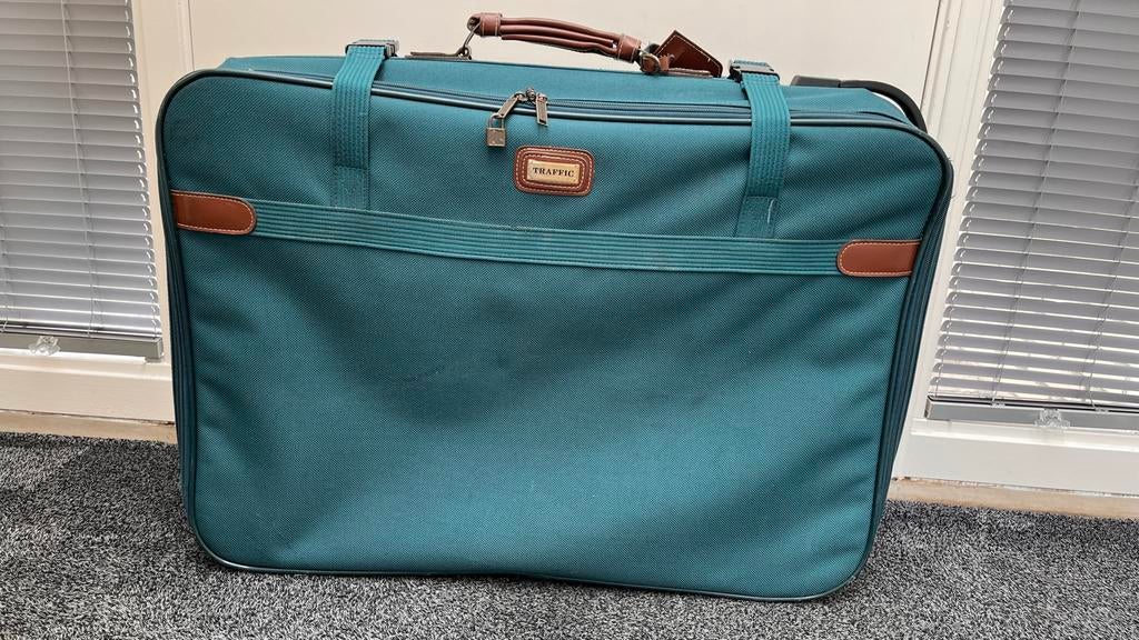 Ruime reiskoffer - 55x80x21 cm, Sieraden, Tassen en Uiterlijk, Koffers, Ophalen, Overige materialen, Gebruikt, 50 tot 60 cm