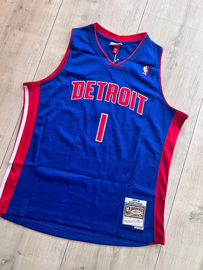 Allen Iverson Detroit Pistons #1 2008-09 NBA jersey, Sport en Fitness, Basketbal, Ophalen of Verzenden, Zo goed als nieuw, Kleding