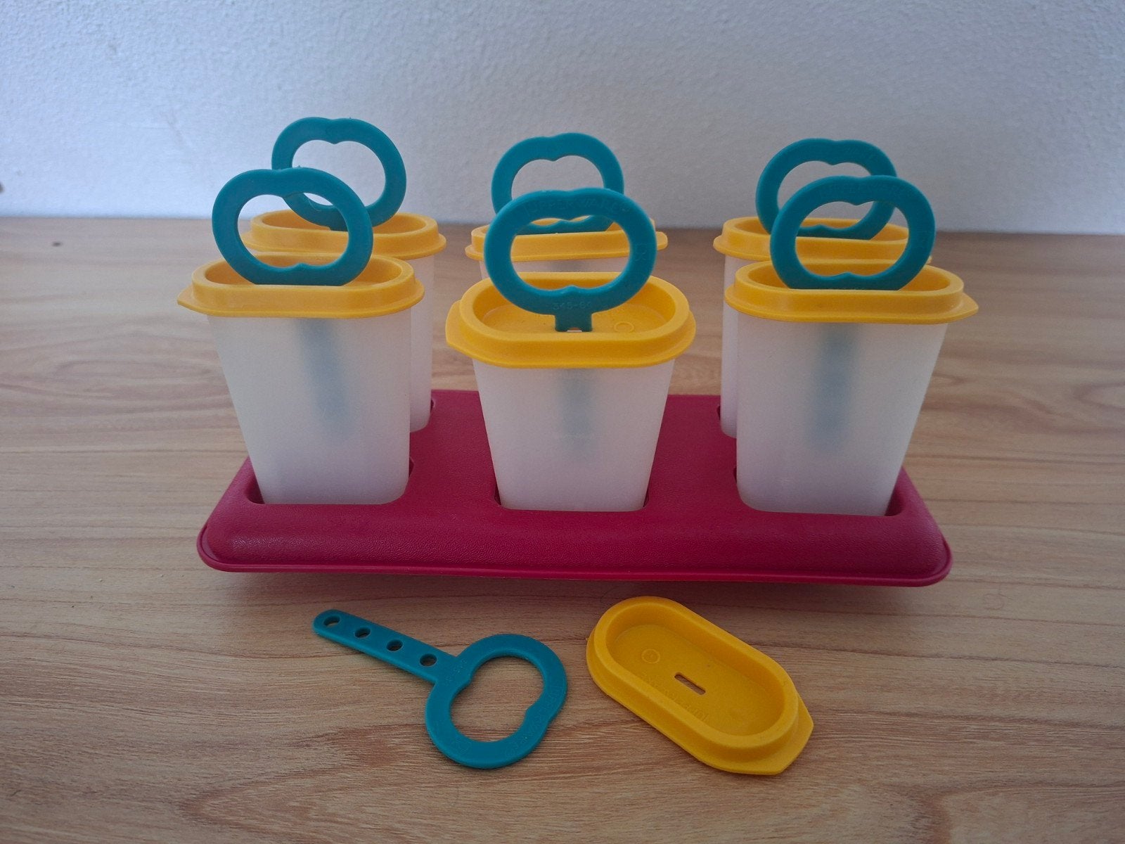 tupperware ijsjes maken ijslollies op stokje, Ophalen of Verzenden, Zo goed als nieuw, Overige typen, Geschikt voor vriezer