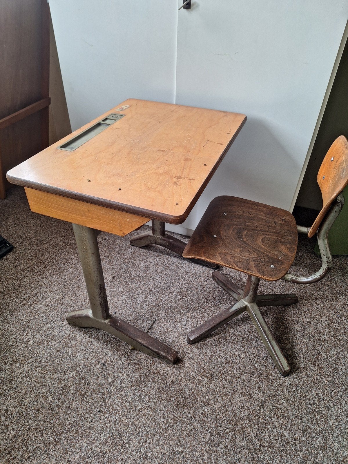 3 Vintage Schoolbankjes met Stoel - Bruin en Licht Hout, Ophalen, Gebruikt, Hout, Drie