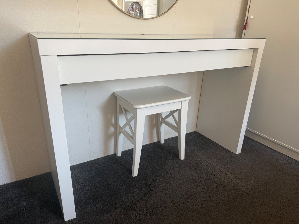 Witte MALM Ikea kaptafel, Huis en Inrichting, Tafels | Kaptafels, Gebruikt, Minder dan 100 cm, 100 tot 150 cm, Hout, Ophalen