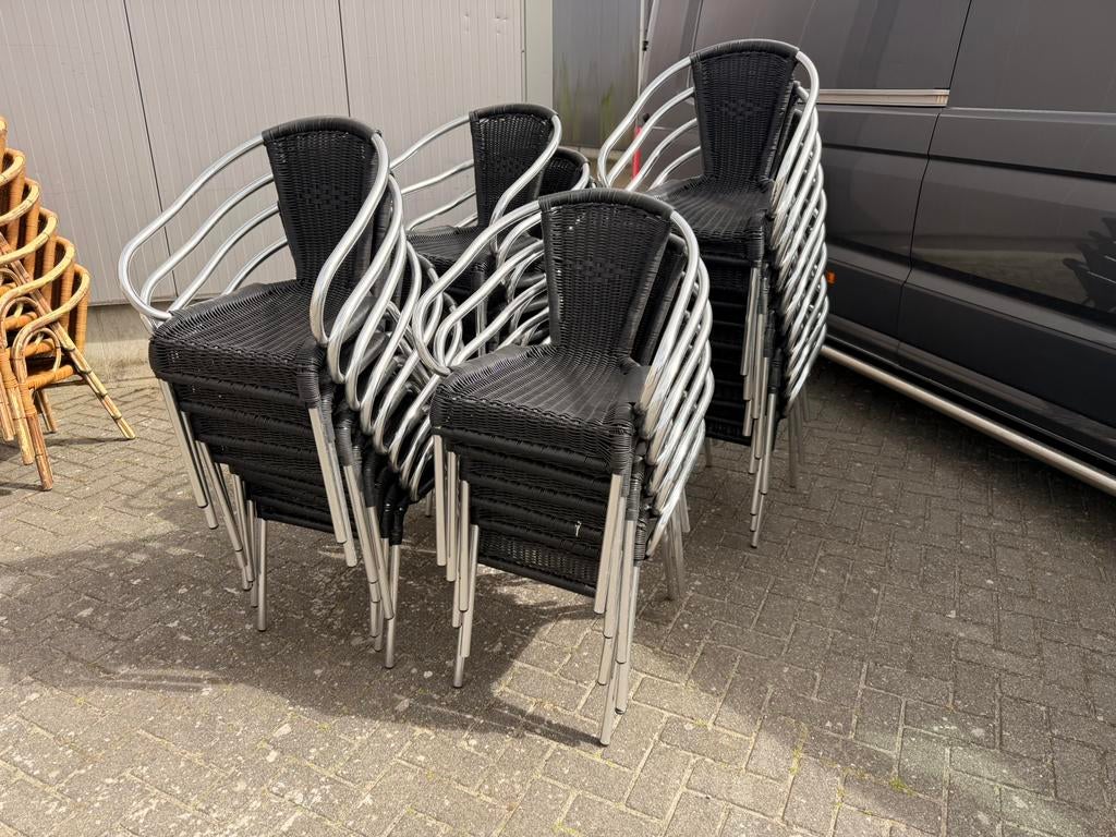 Stapelbare aluminium terrasstoelen wicker terras stoelen, Tuin en Terras, Tuinstoelen, Ophalen of Verzenden, Gebruikt, Aluminium
