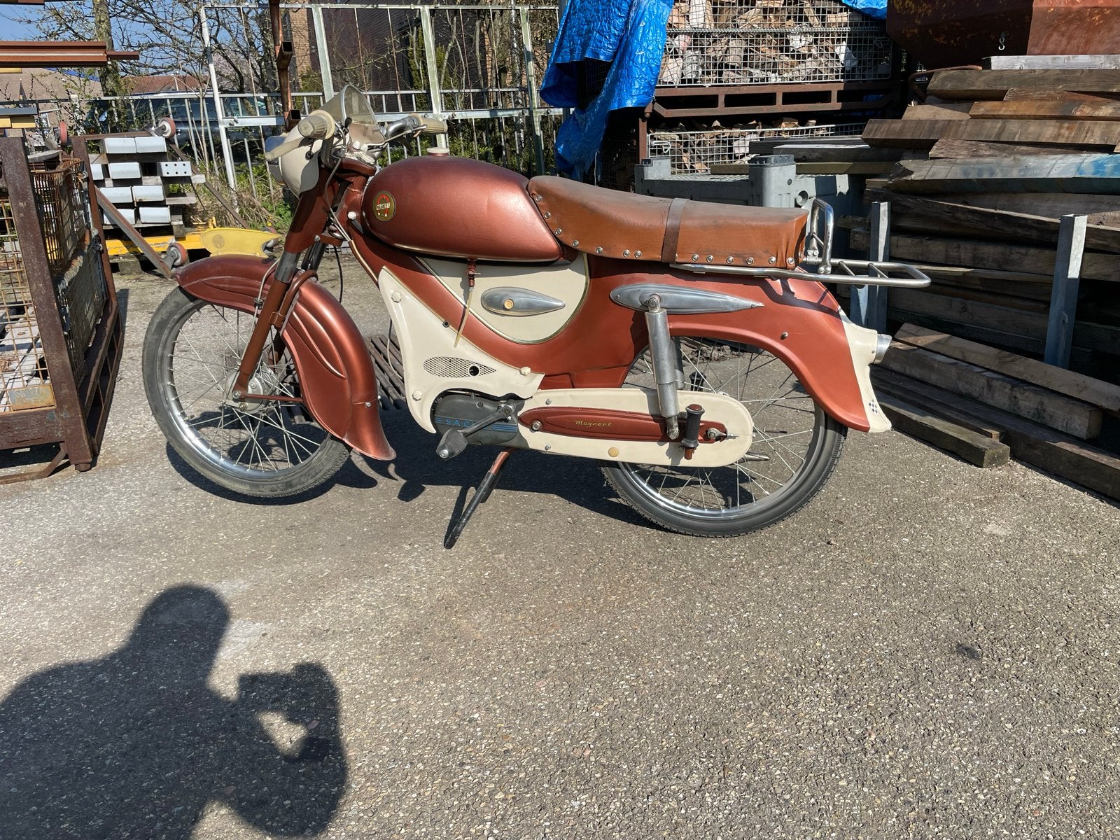 Magneet Globemaster, Fietsen en Brommers, Brommers | Oldtimers, Overige merken, Maximaal 45 km/u, Ophalen