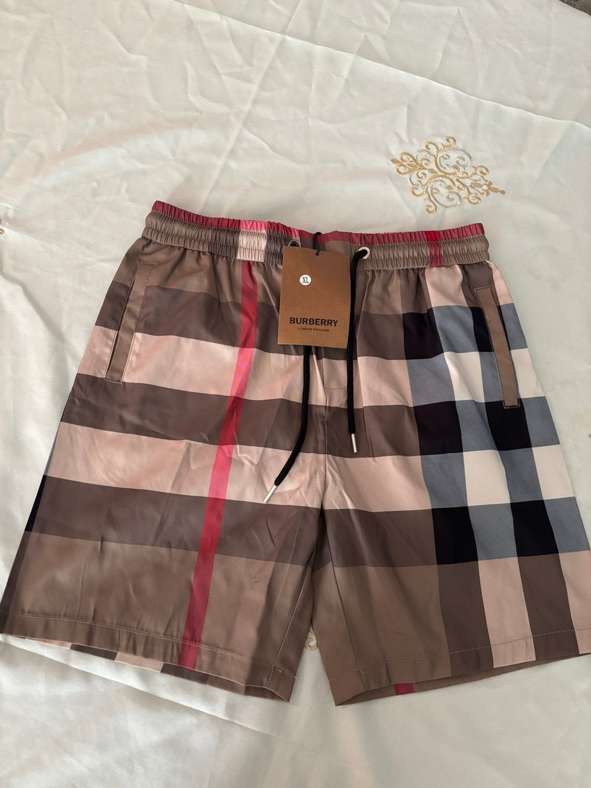 Burberry zwem broek met prijskaartje nieuw maat L/XL, Kleding | Heren, T-shirts, Ophalen of Verzenden, Nieuw, Maat 56/58 (XL)