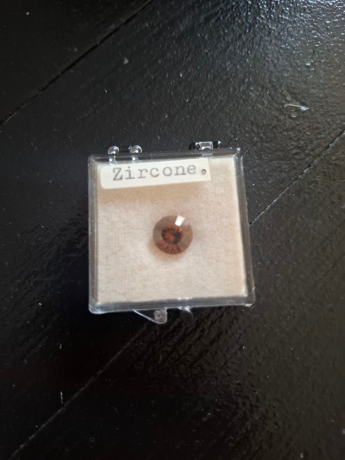 Zirkoon edelsteen - Ceylon, Ct 3,80, Ophalen of Verzenden, Zo goed als nieuw