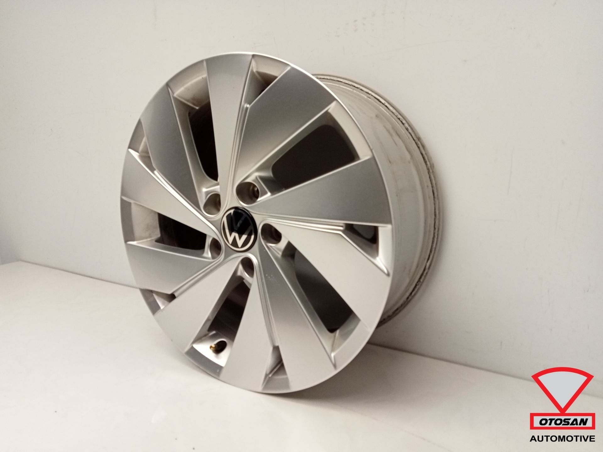 VW Golf 8 Belmont 17 Inch Velg 5H0601025C, Gebruikt, Volkswagen, Volkswagen AG, Berliner Ring 2
38440  Wolfsburg, DE
