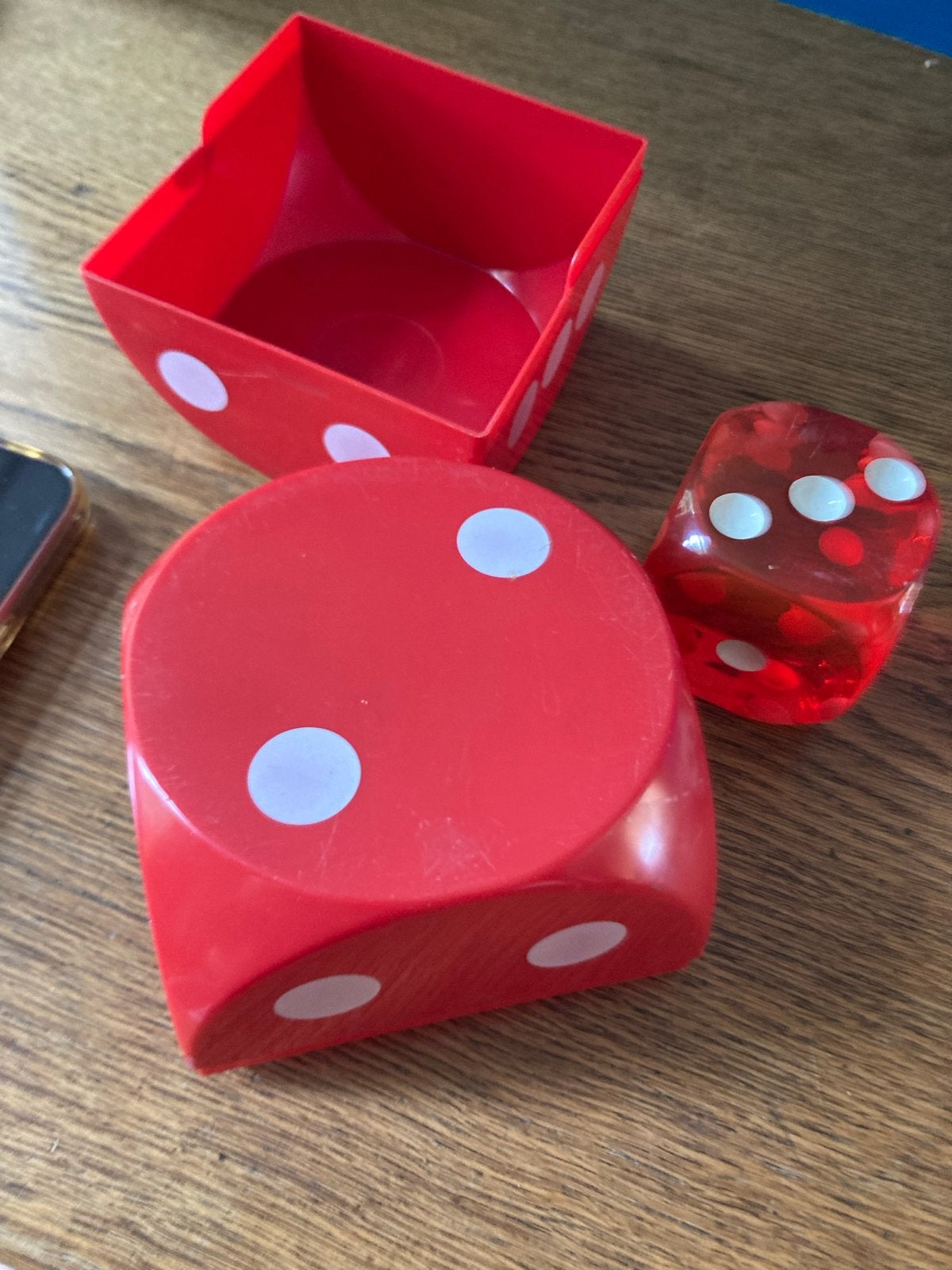 Grote rode dobbelstenen, Hobby en Vrije tijd, Gezelschapsspellen | Bordspellen, Ophalen of Verzenden, Gebruikt