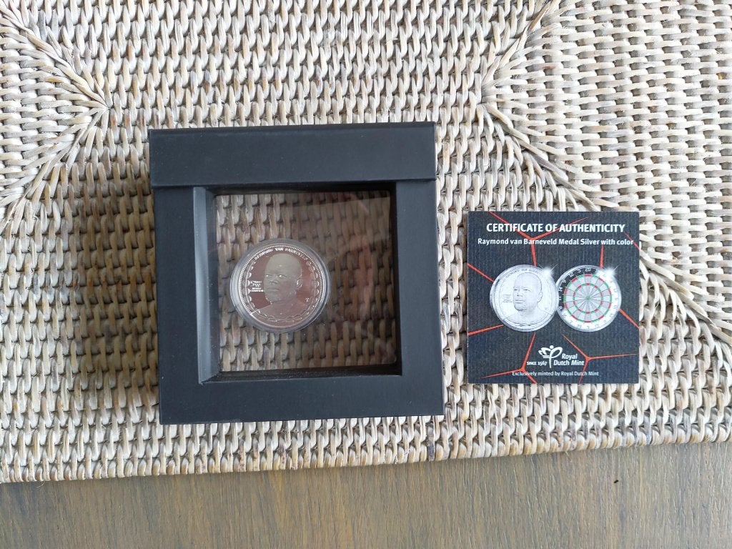 Raymond van Barneveld Darts Herdenkingsmunt Zilver oplage180, Sport en Fitness, Darts, Ophalen of Verzenden, Nieuw, Overige typen