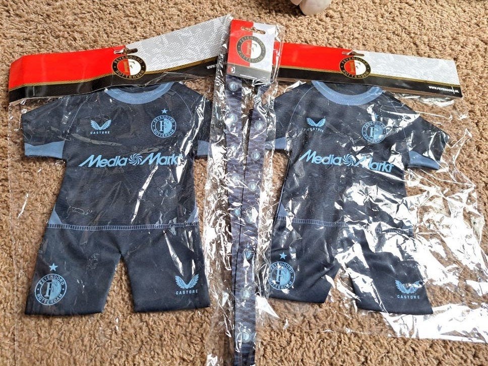 Feyenoord keychain en auto shirt met zuignap, Verzenden, Nieuw, Feyenoord, Vaantje of Sjaal