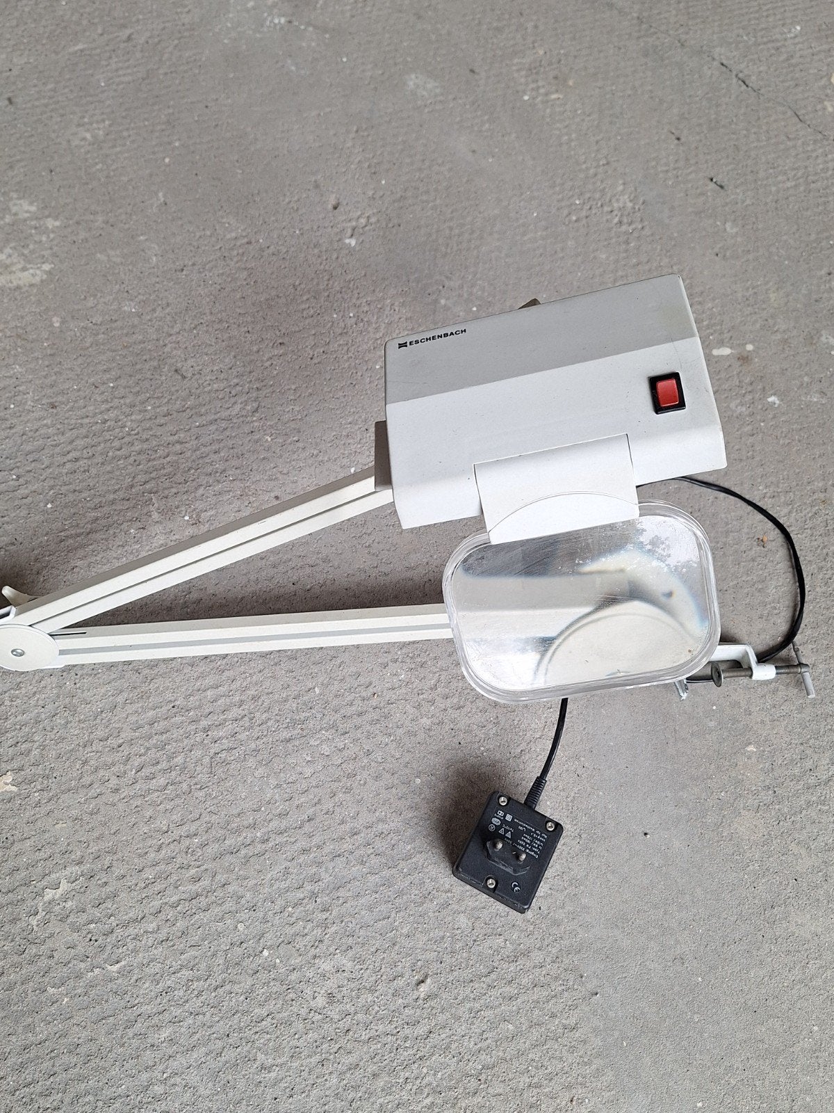 Loupe-lamp Eschenbach, Hobby en Vrije tijd, Vergrootglazen, Loepen en Loeplampen, Ophalen of Verzenden, Zo goed als nieuw, Loeplamp