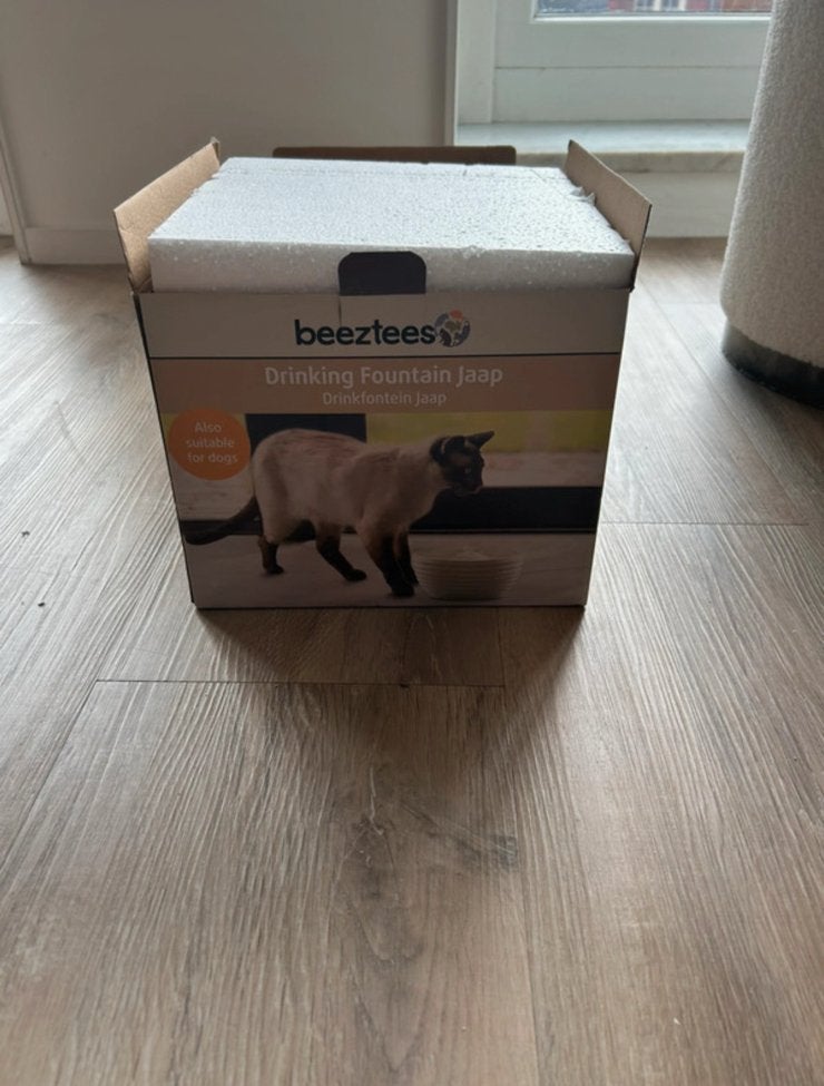 Drinktwater fontein kat, Dieren en Toebehoren, Ophalen, Zo goed als nieuw