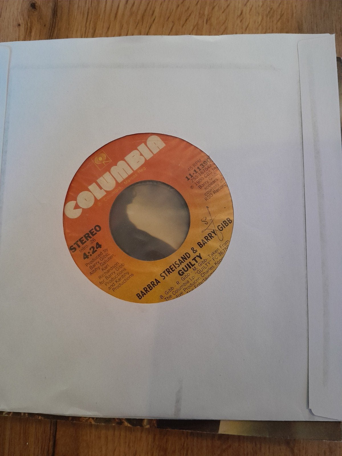 barbra steisand & barry gibb 7 inch guilty, Ophalen of Verzenden, Zo goed als nieuw, Pop
