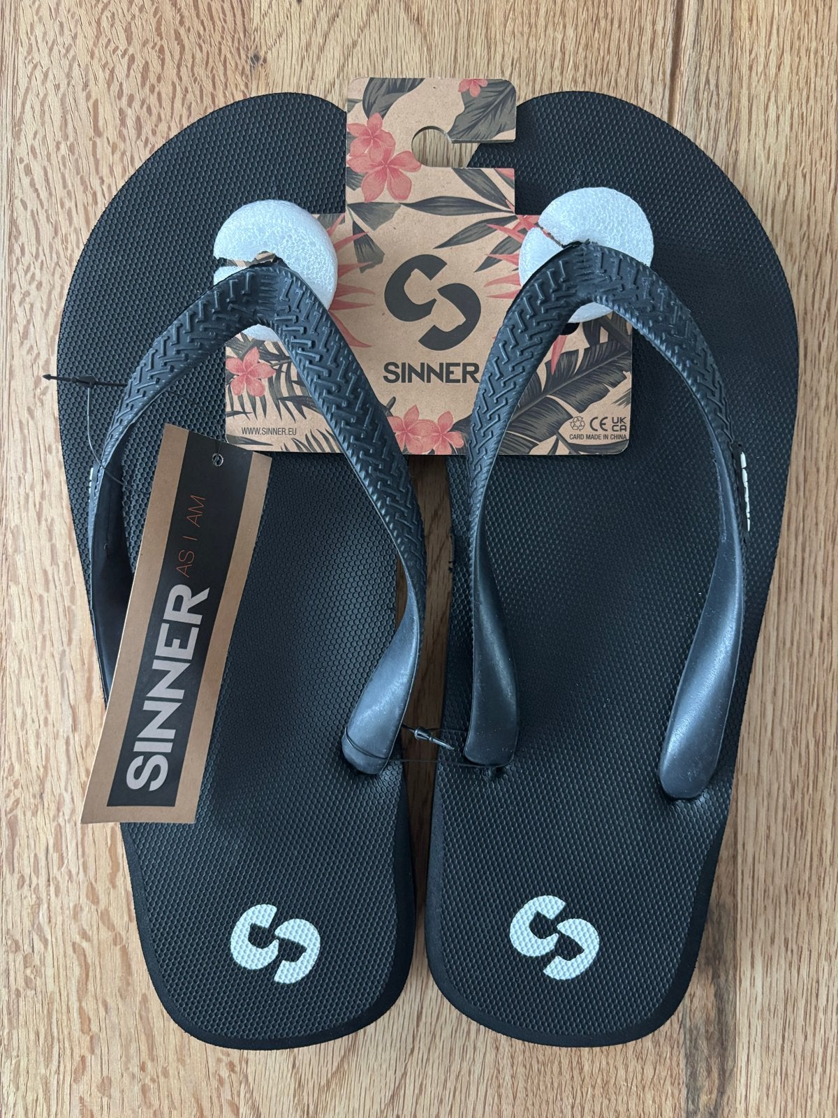 Nieuwe Sinner Slippers Zwart Maat 43 (schoenmaat 41/42), Ophalen of Verzenden, Nieuw, Zwart