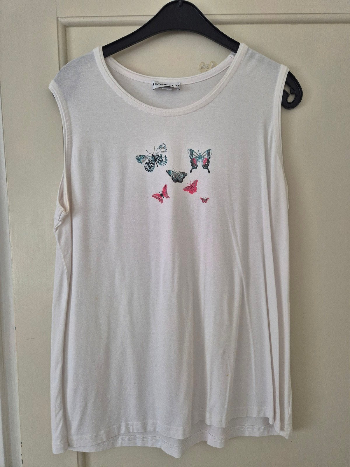 wit hemdje maat 46 van Habella met vlinder print. van viscos, Kleding | Dames, Tops, Wit, Maat 46/48 (XL) of groter, Ophalen of Verzenden