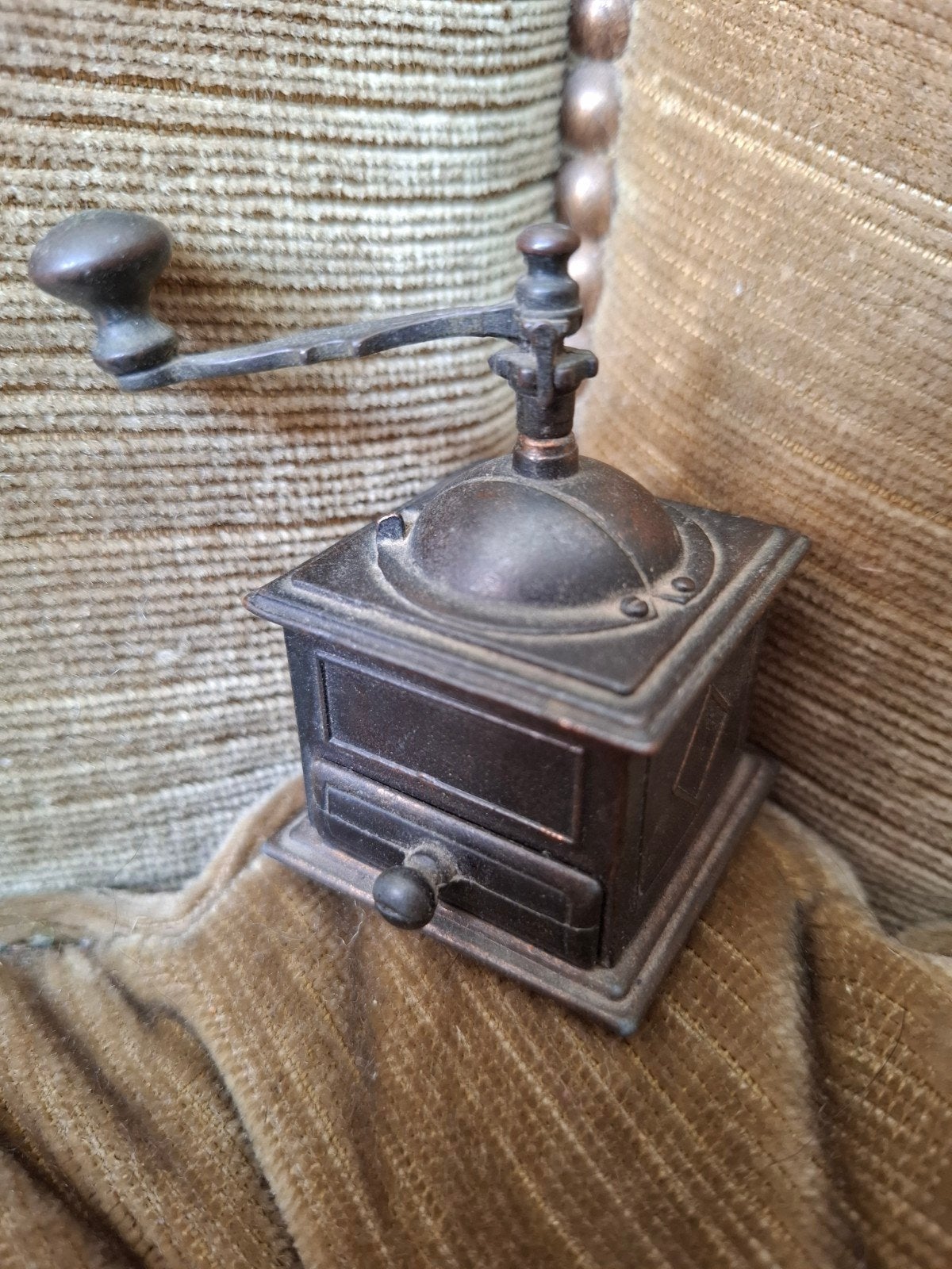 Vintage Play Me Miniatuur Koffiemolen Puntenslijper, Ophalen of Verzenden