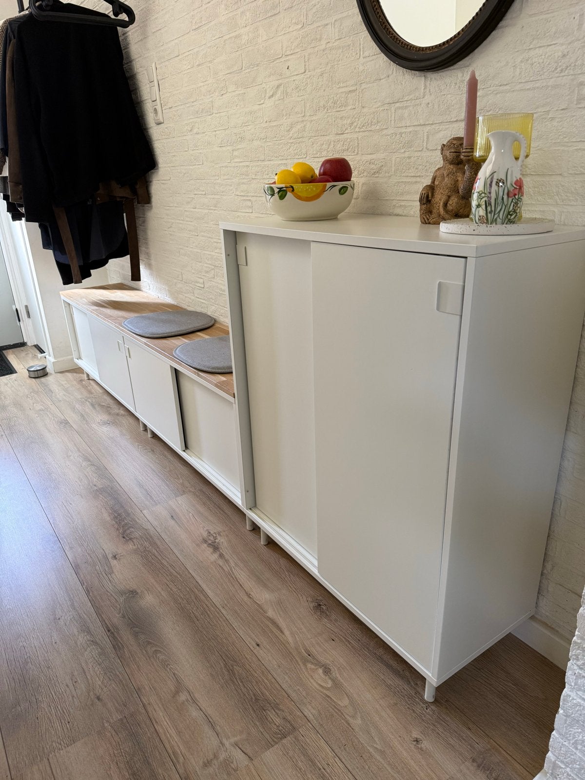 Schoenenkast/opbergkast met schuifdeuren en zitbank, Ophalen, Zo goed als nieuw