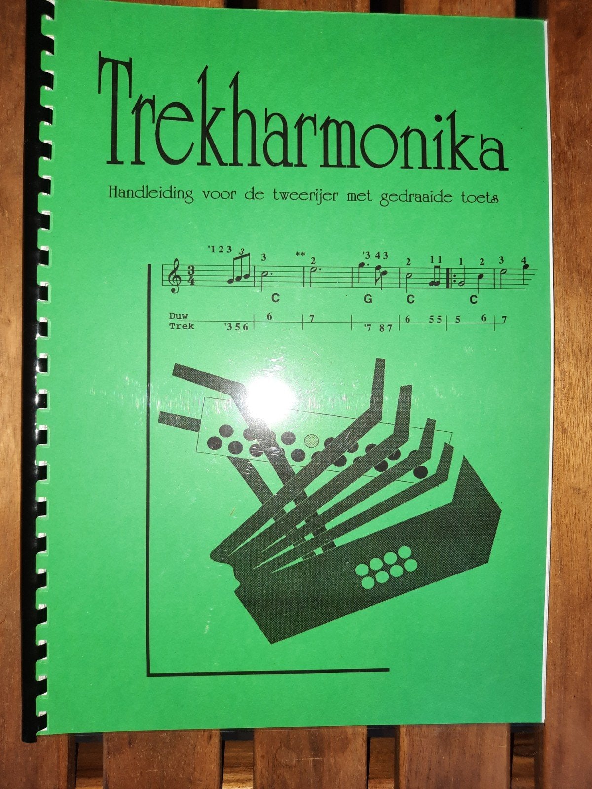 lesboek trekharmonika -Handleiding voor de tweerijer + cd, Ophalen of Verzenden, Gebruikt, Les of Cursus, Klassiek