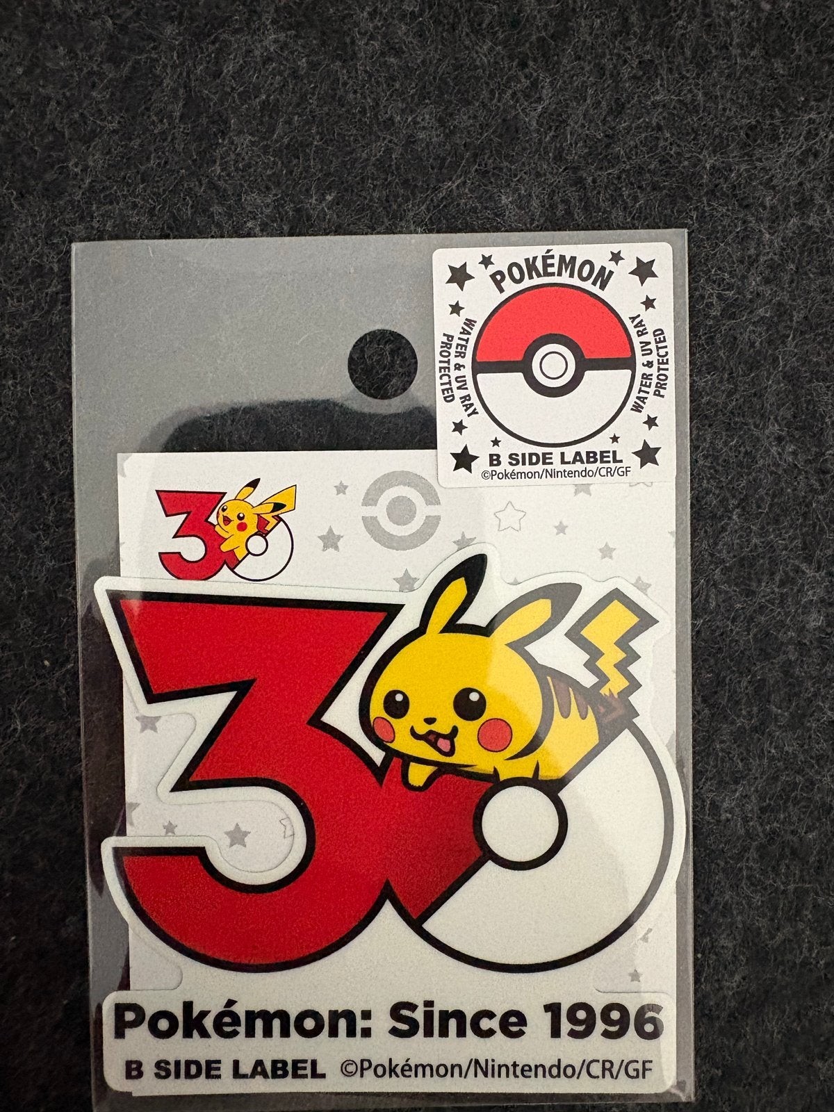 Pokémon 30th Anniversary Pikachu Sticker Japan, Ophalen of Verzenden, Nieuw