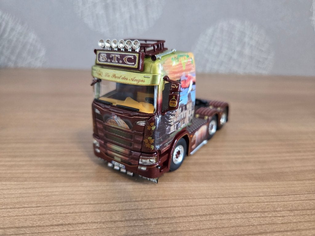 STC "La Part des Anges" Scania R 6x2 twin steer, Hobby en Vrije tijd, Ophalen of Verzenden, Nieuw, Bus of Vrachtwagen, Wsi