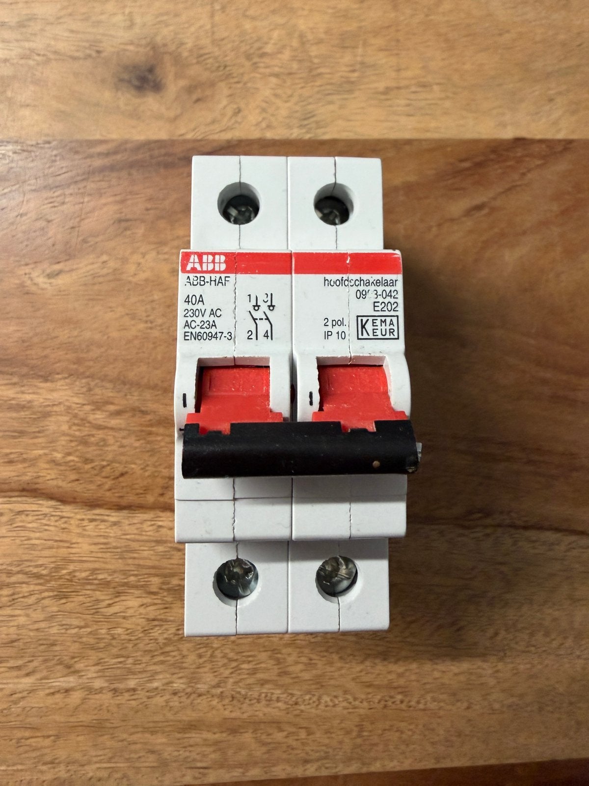 ABB E202/40r HAF Hoofdschakelaar - Zo goed als nieuw, Ophalen, Zo goed als nieuw, ABB, Aardlekschakelaar