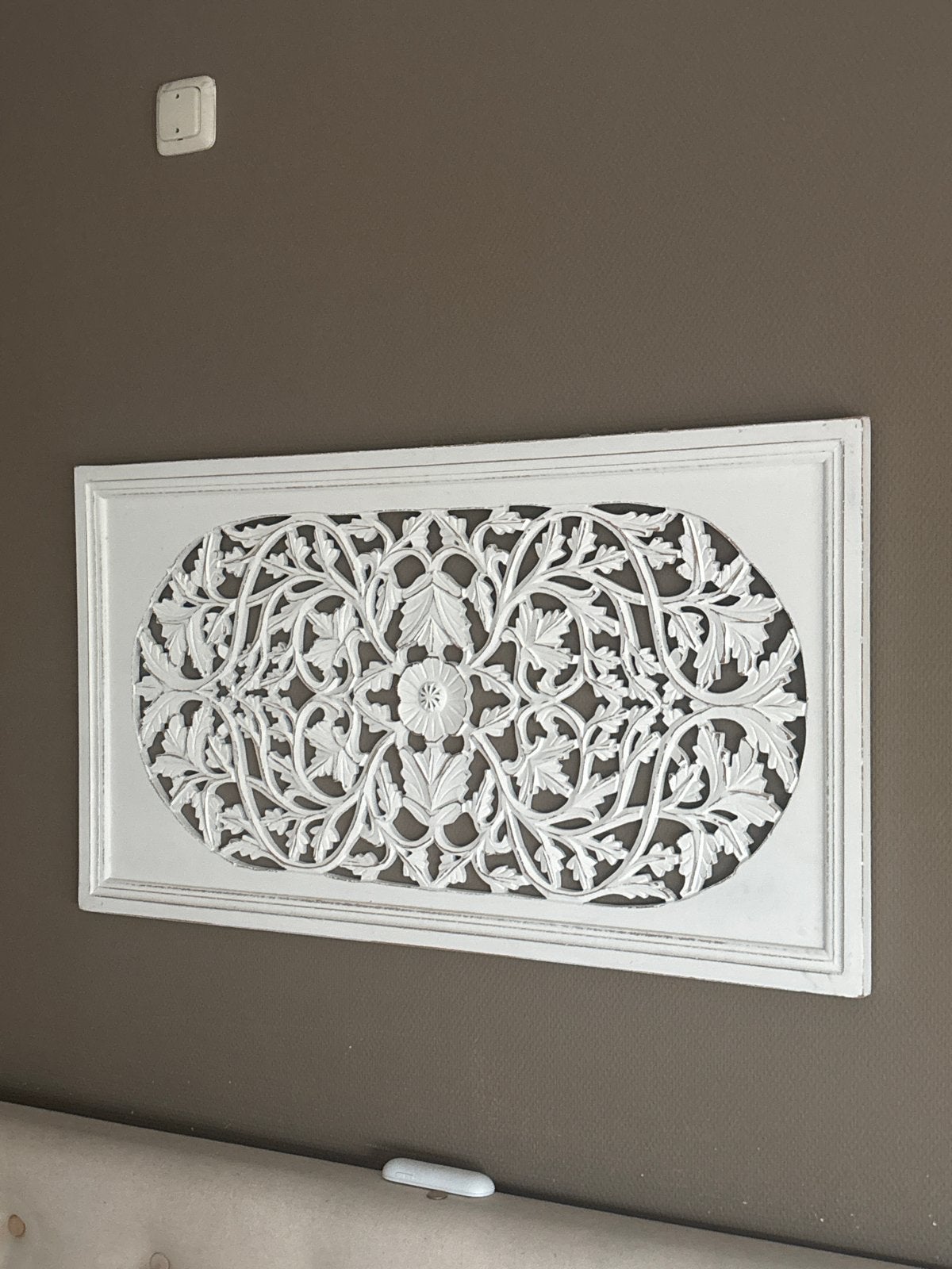 Decoratief Wandpaneel met Bloemmotief - Wit Houtsnijwerk, Ophalen, Hout, Klassiek, Zo goed als nieuw