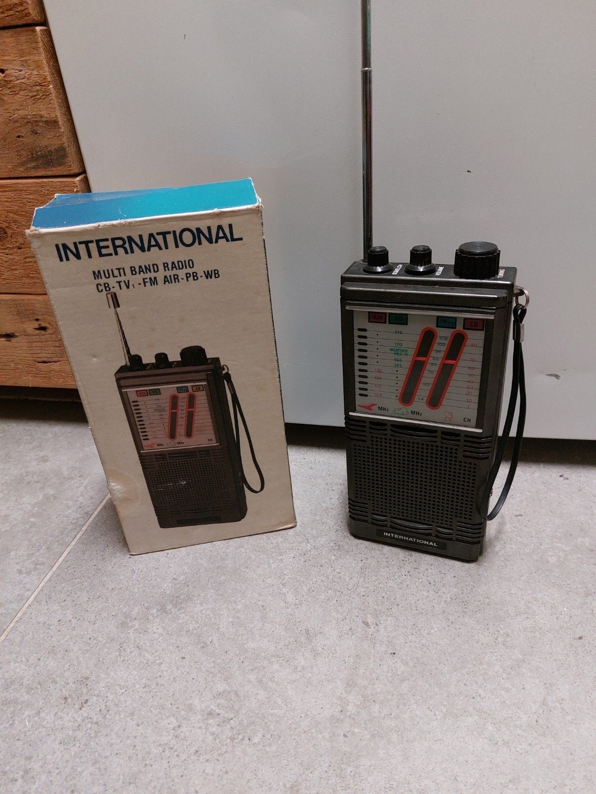 ⁵-cb-tv-fm-Air-pb-wb multiband  transistor  radio scanner ?, Ophalen of Verzenden