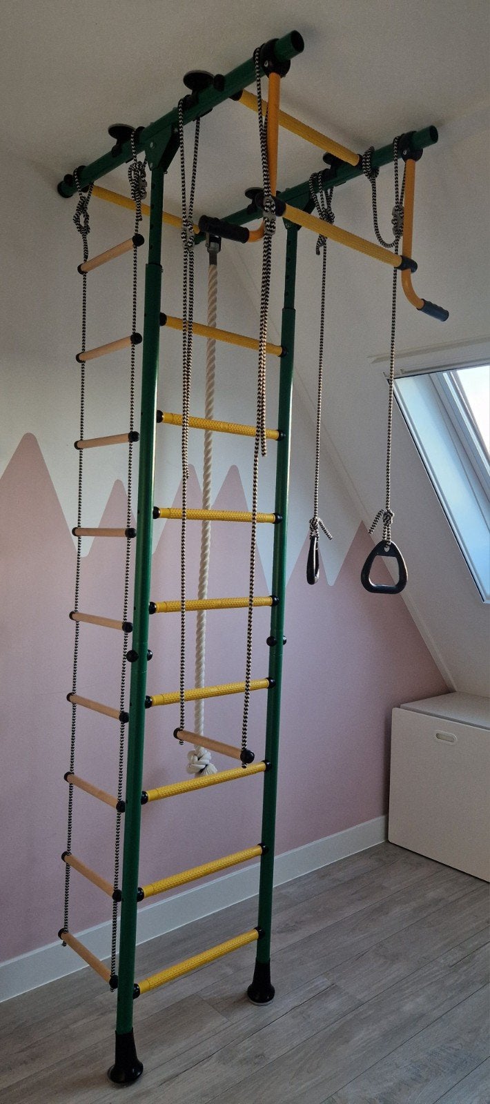Indoor Klimrek met Schommel, Ringen en Touw, Ophalen, Zo goed als nieuw, Schommel