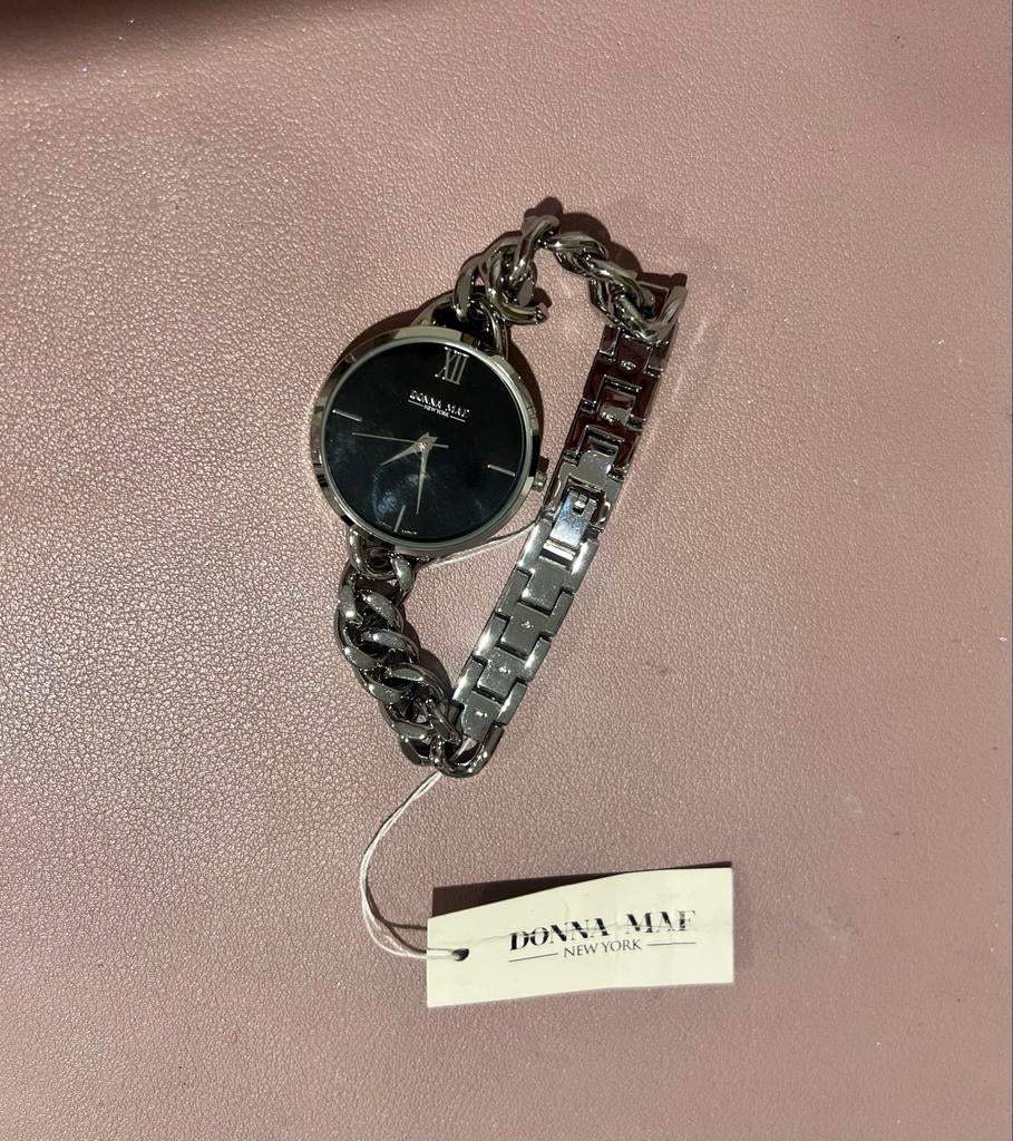 Donna Mae dames horloge, Ophalen