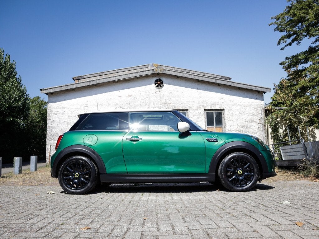 Mini Electric MINI Yours 33 kWh 1e-Eig. & Keurig-Onderh BOVA, Auto's, Automaat, 12 maanden, 0 cilinders, 4 stoelen