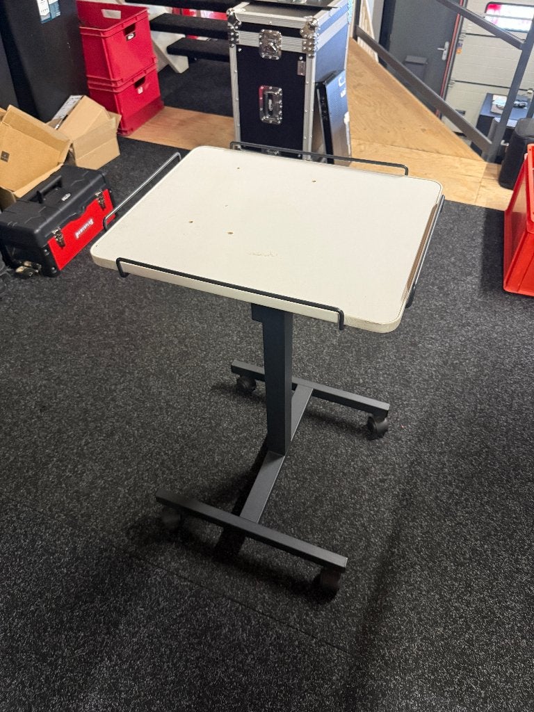 Projecta beamer projectietafel in hoogte verstelbaar, Audio, Tv en Foto, Ophalen, Gebruikt