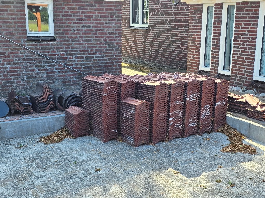 Dakpannen rood/bruin verglaasd ca. 45 m2. ( ±675 stuks)., Ophalen, Steen of Klei, Zo goed als nieuw, 15 m² of meer