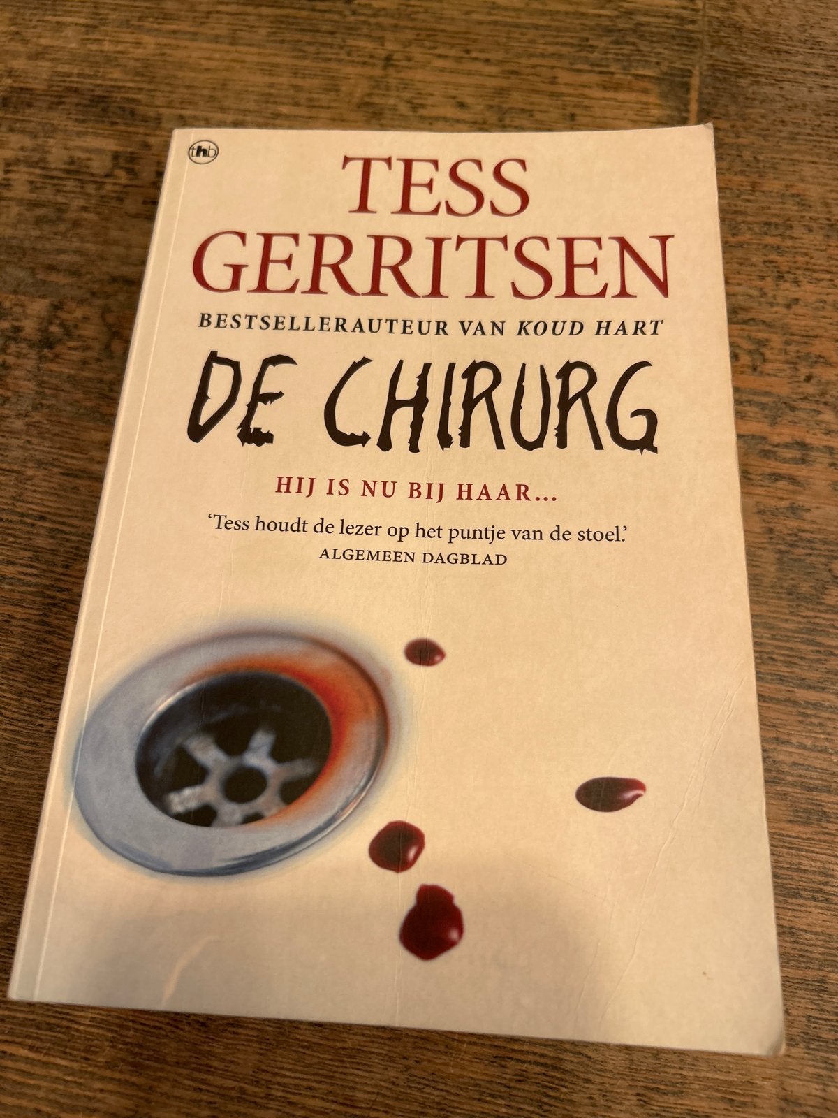 De Chirurg - Tess Gerritsen (Thriller), Boeken, Ophalen of Verzenden, Gelezen, Nederland