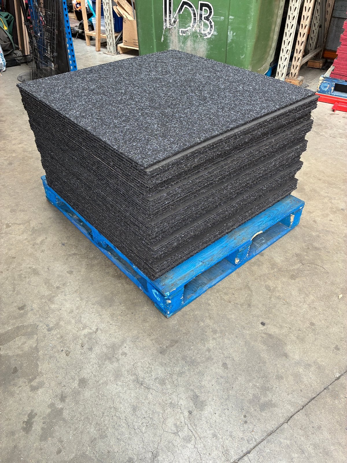 Tapijttegels 50x50cm en 100x100cm - GROTE PARTIJ, Ophalen, 75 m² of meer, Geel, Zo goed als nieuw