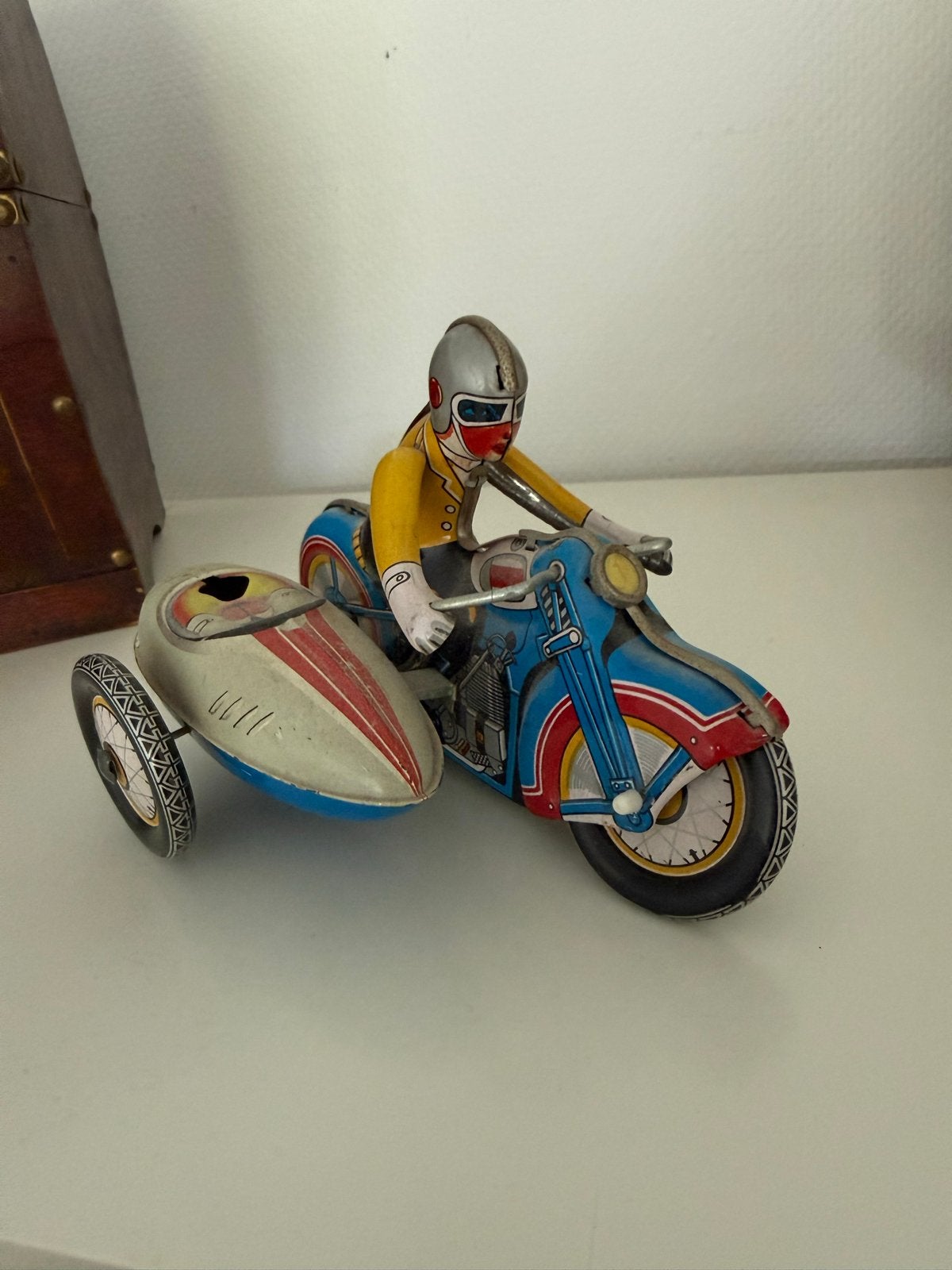 Vintage blikken motor met zijspan, speelgoed, Ophalen