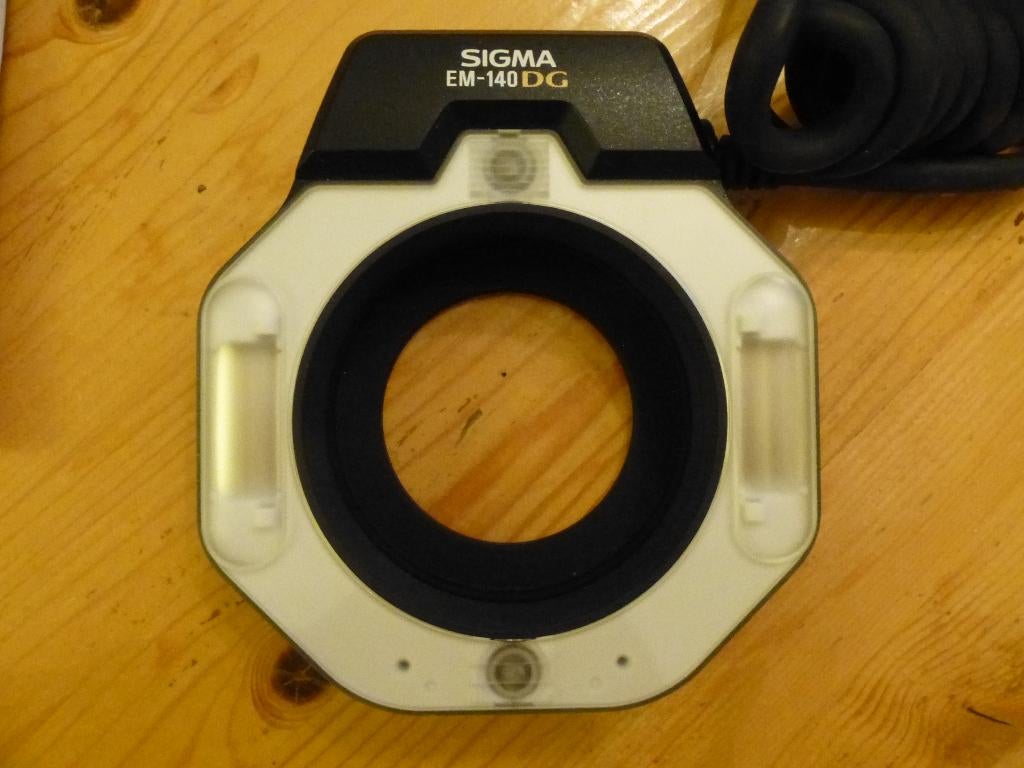 Ringflitser Sigma EM-140 DG, Audio, Tv en Foto, Fotografie | Flitsers, Ophalen of Verzenden, Zo goed als nieuw, Sigma