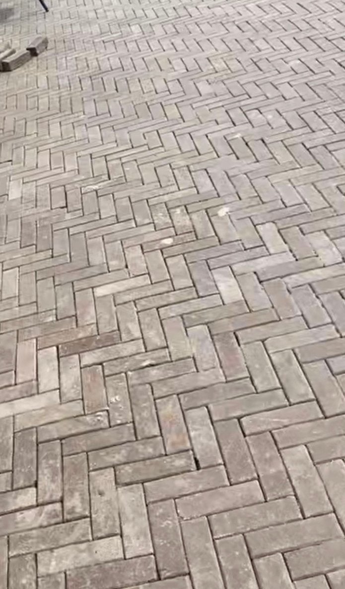 Stratenmakers/tuinaanleg/klein rioolwerk aangeboden, Ophalen, Zo goed als nieuw, Beton, Terrastegels