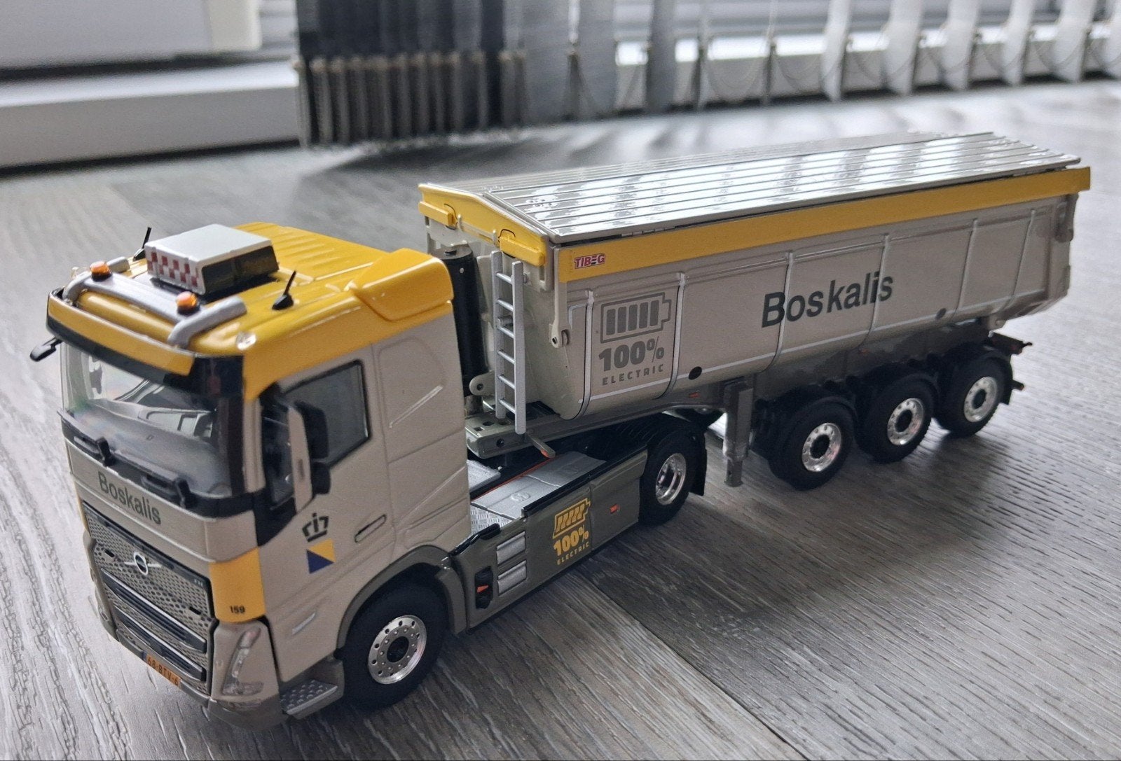 WSI Volvo FH 5 Electric 4x2 kieptrailer Boskalis NIEUW, Ophalen of Verzenden, Nieuw, Bus of Vrachtwagen, Wsi