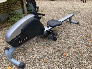 roeimachine te koop, Sport en Fitness, Ophalen, Gebruikt, Metaal, Benen