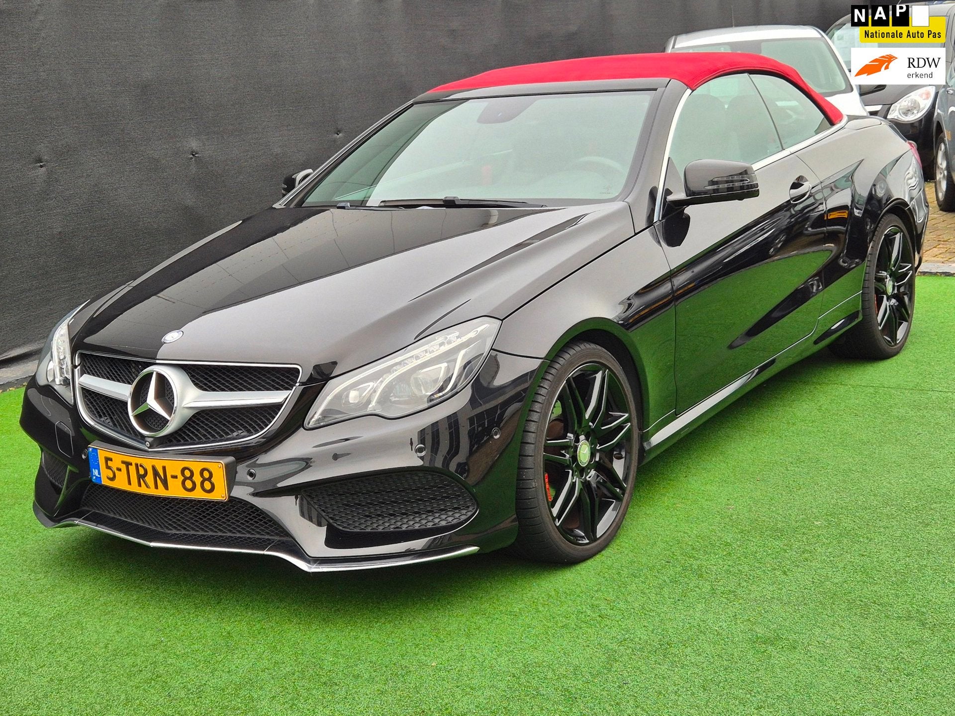 Mercedes-Benz E-klasse AMG Cabriolet 200 Edition Sport AIRSC, Auto's, Mercedes-Benz, Automaat, Achterwielaandrijving, Gebruikt