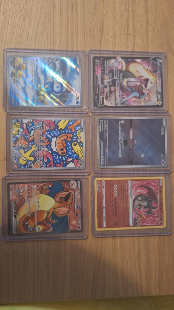 Pokémon Kaarten Collectie - Charizard, VMAX, VSTAR, Hobby en Vrije tijd, Verzamelkaartspellen | Pokémon, Ophalen of Verzenden