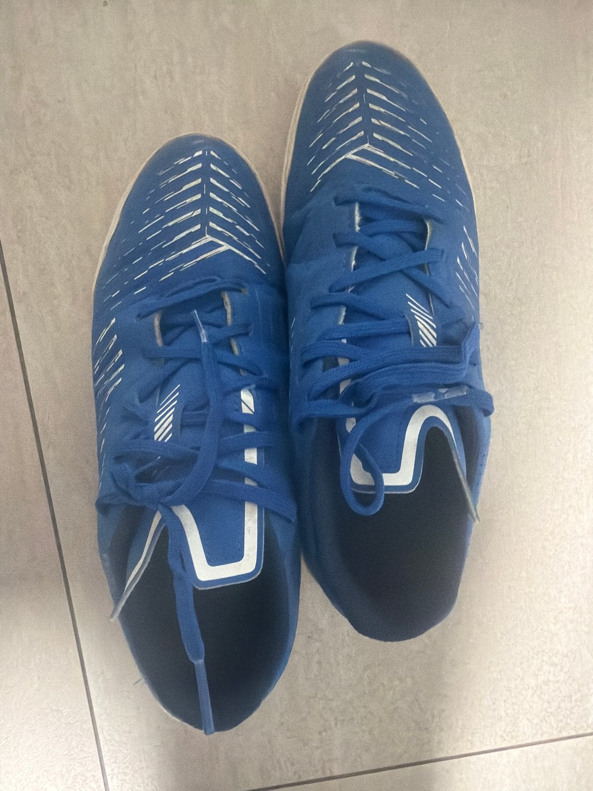 Blauwe Decathlon zaalvoetbalschoenen - Maat 39, Overige merken, Overige typen, Ophalen of Verzenden, Zo goed als nieuw