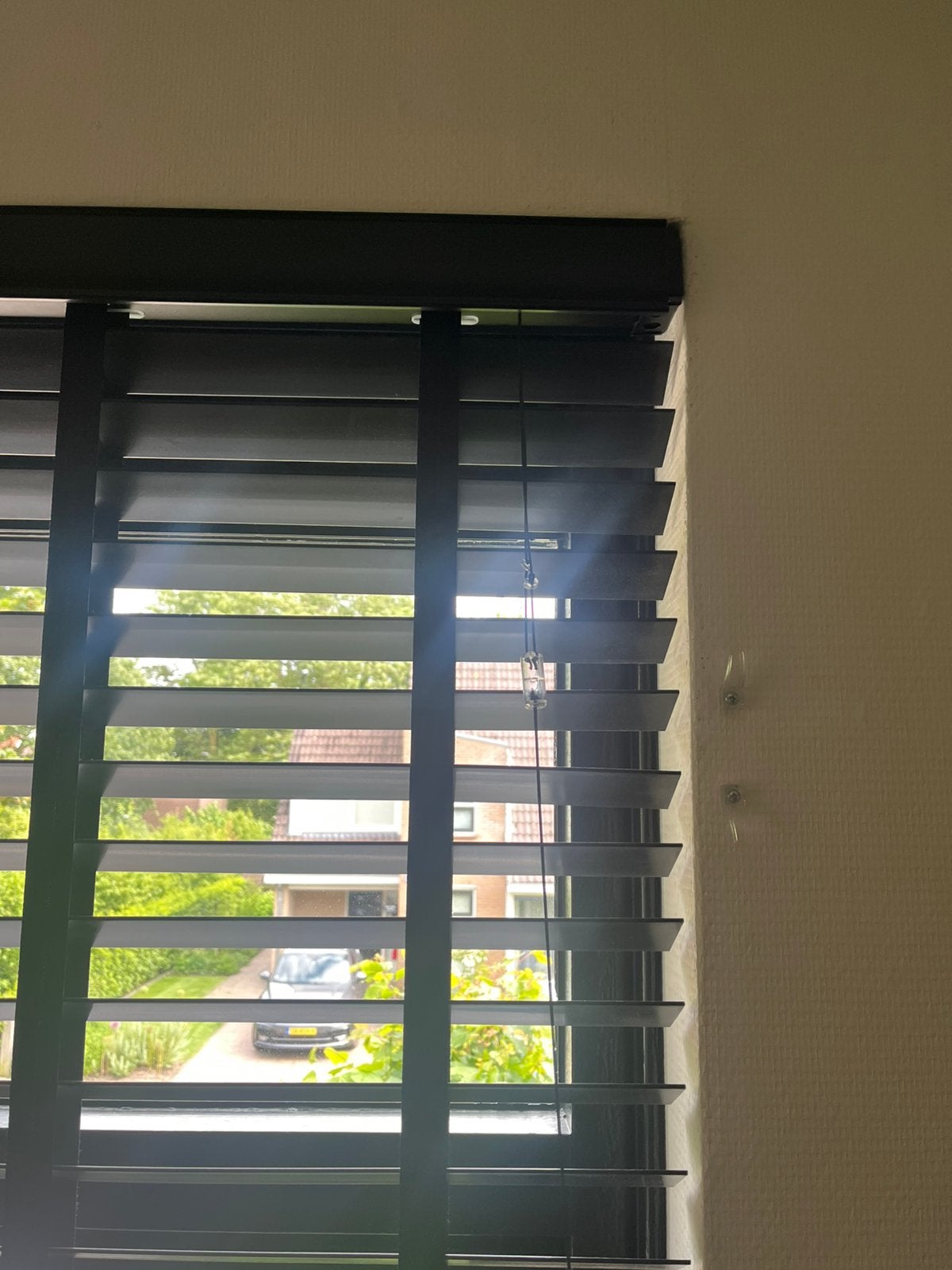 Brede luxaflex zwart 2x, Ophalen, Gebruikt, Zwart