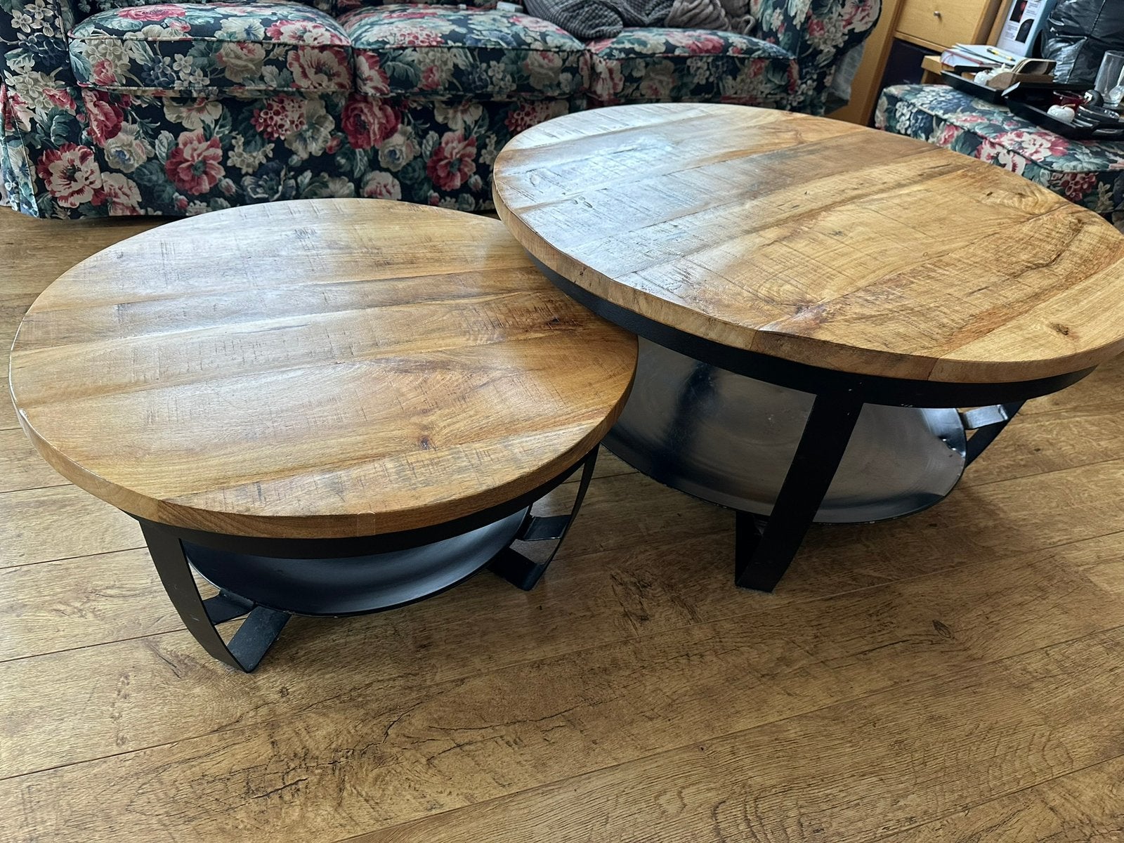 Mango houten salontafels set industrieel zwart opbergruimte, Ophalen of Verzenden, Zo goed als nieuw, Rond, 50 tot 100 cm