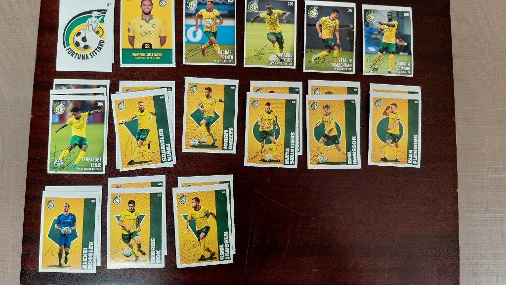 26 AH voetbalplaatjes Fortuna Sittard, Verzenden, Zo goed als nieuw, Overige binnenlandse clubs, Poster, Plaatje of Sticker
