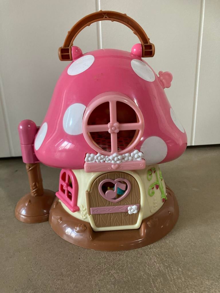 Hello Kitty Paddenstoelhuisje met Meubels, Ophalen, Gebruikt, Meisje