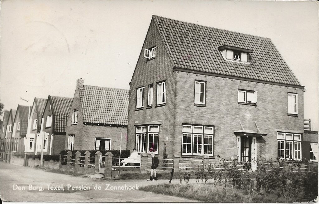 Texel , Den Burg , Pension de Zonnehoek ., Verzenden, 1940 tot 1960, Gelopen, Waddeneilanden