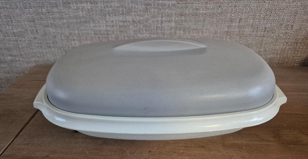Tupperware serveerwonder 4-delig Crème met grijs deksel, Huis en Inrichting, Schaal, Ophalen of Verzenden, Zo goed als nieuw, Met deksel