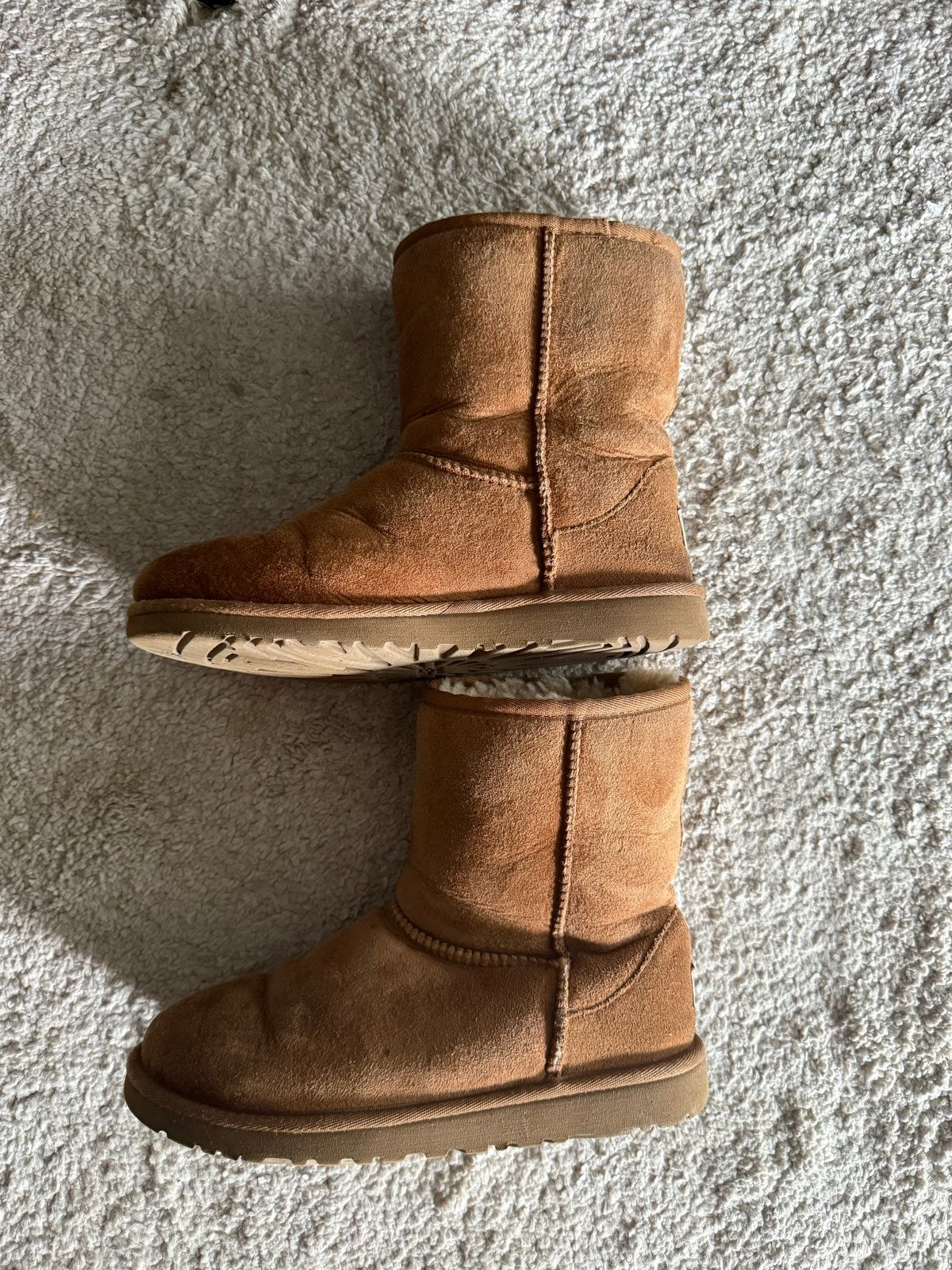 UGG Classic Mini Laarzen - Bruin - Maat 35 (vallen als 38), Kleding | Dames, Schoenen, Gedragen, Lage of Enkellaarzen, Bruin, Ophalen of Verzenden