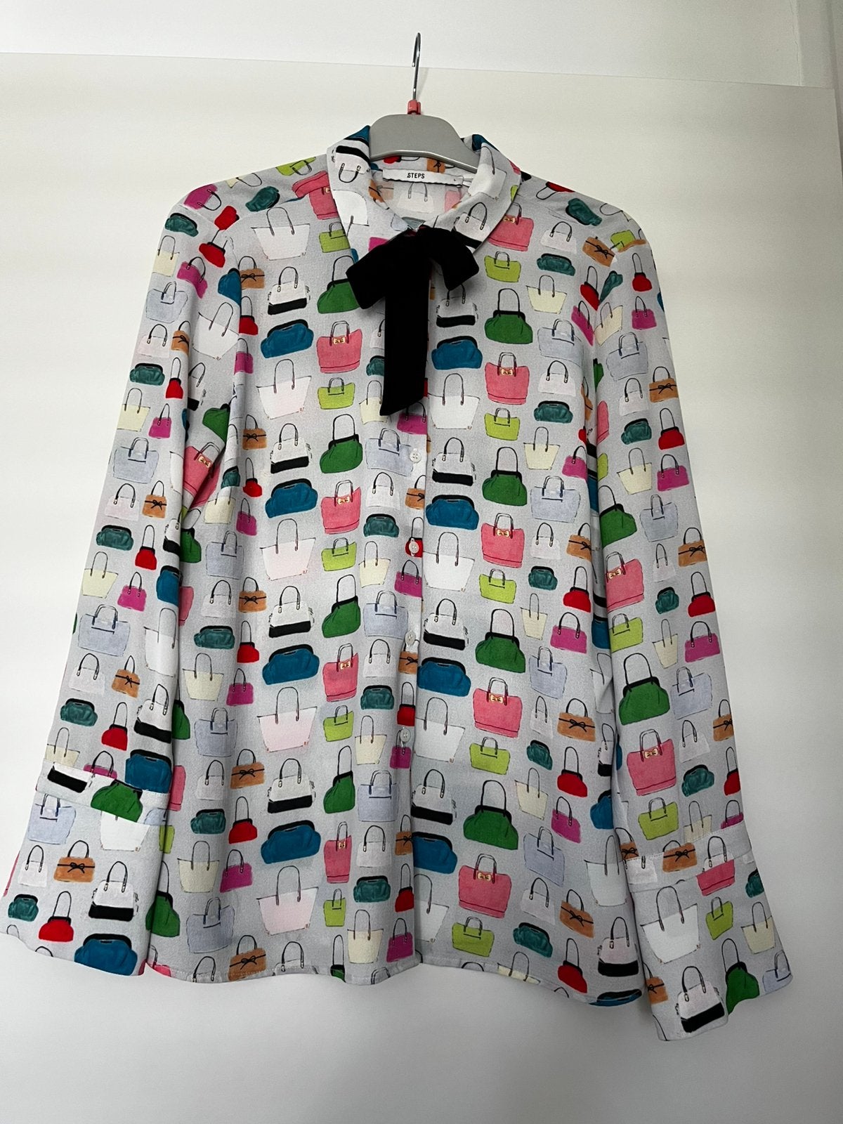 ZGAN! Mooie Steps blouse met handtas patronen maat L!, Kleding | Dames, Blouses en Tunieken, Verzenden, Zo goed als nieuw, Maat 42/44 (L)